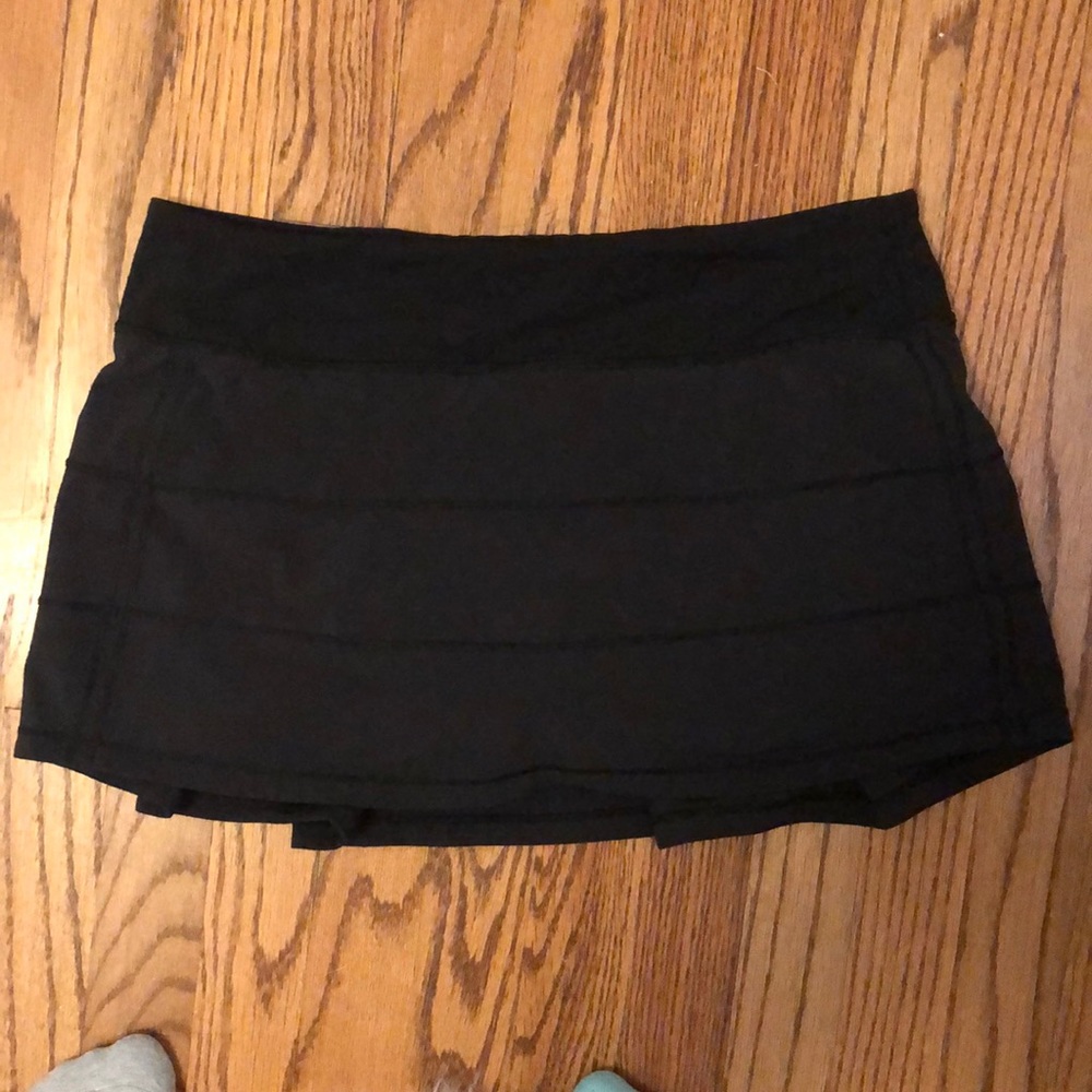 Black lululemon skirt